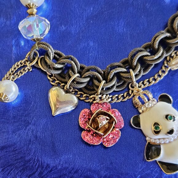 🐼🎄 Betsey ROYAL ENGAGEMENT Panda🎄🐼Charm Bracelet. 7" 🎉🎈GREAT GIFT 🎉🎈 - Picture 3 of 11